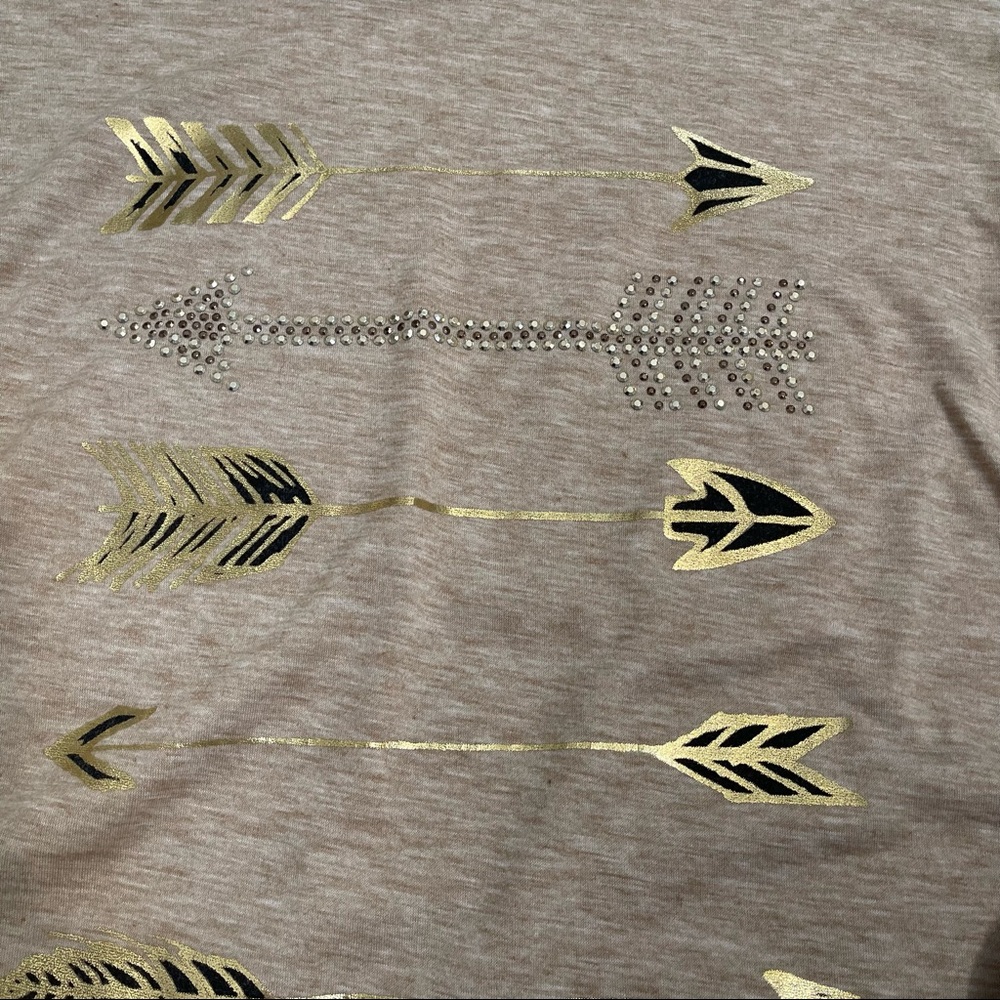 SJS Ruched Arrow Top - Picture 3 of 11